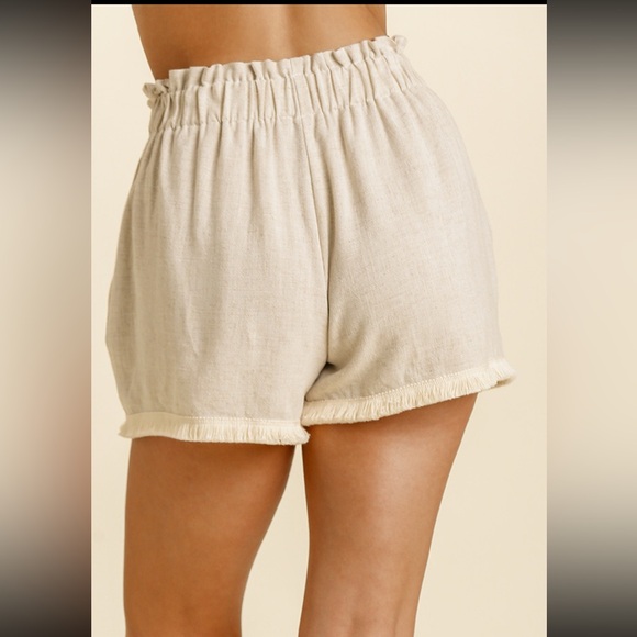 U3. NEW UMGEE Linen Blend Shorts Oatmeal Paperbag Waist Pockets New Item - Picture 3 of 4